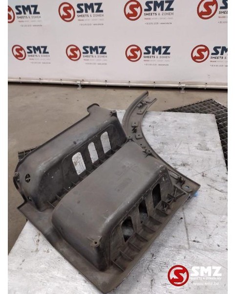 Mercedes-Benz Occ opstapbak rechts Mercedes Actros MP2 - Peldaño para Camión: foto 2 Mercedes-Benz Occ opstapbak rechts Mercedes Actros MP2 - Peldaño para Camión: foto 2