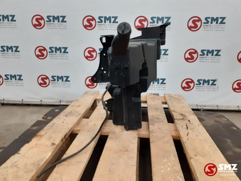 Mercedes-Benz Occ ruitensproeierreservoir Mercedes - Limpiaparabrisas para Camión: foto 3 Mercedes-Benz Occ ruitensproeierreservoir Mercedes - Limpiaparabrisas para Camión: foto 3