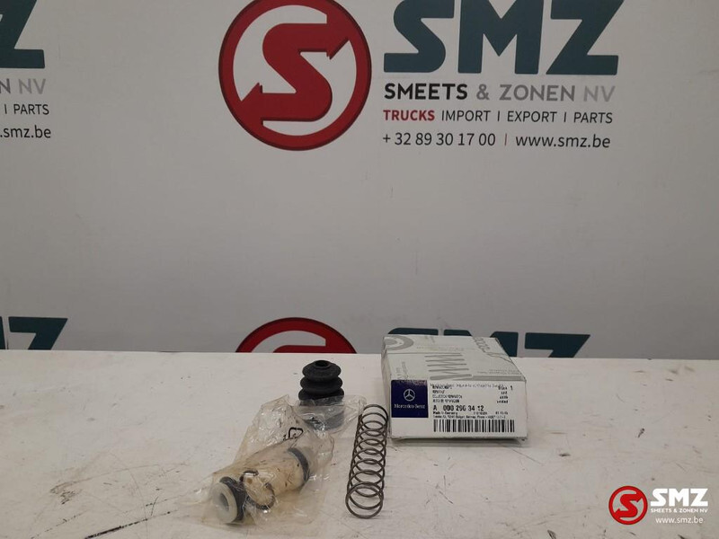 Mercedes-Benz Reparatieset hoofdkoppelingscilinder mercedes 2636 - Embrague y piezas para Camión: foto 1 Mercedes-Benz Reparatieset hoofdkoppelingscilinder mercedes 2636 - Embrague y piezas para Camión: foto 1
