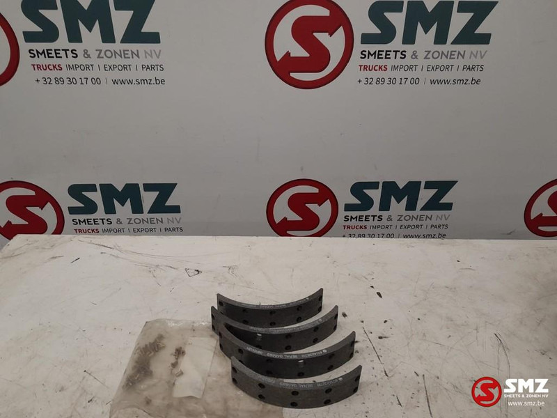 Mercedes-Benz remvoering w601 Mercedes - Piezas de freno para Camión: foto 1 Mercedes-Benz remvoering w601 Mercedes - Piezas de freno para Camión: foto 1