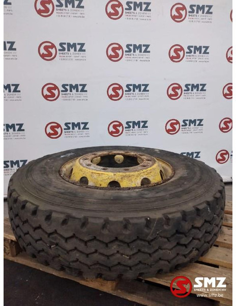 Michelin Occ vrachtwagenband Michelin 12R22.5 - Neumático para Camión: foto 1 Michelin Occ vrachtwagenband Michelin 12R22.5 - Neumático para Camión: foto 1