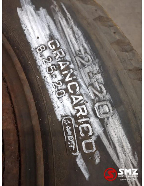 Pirelli Occ vrachtwagenband Pirelli 8.25-20 - Neumático para Camión: foto 3 Pirelli Occ vrachtwagenband Pirelli 8.25-20 - Neumático para Camión: foto 3