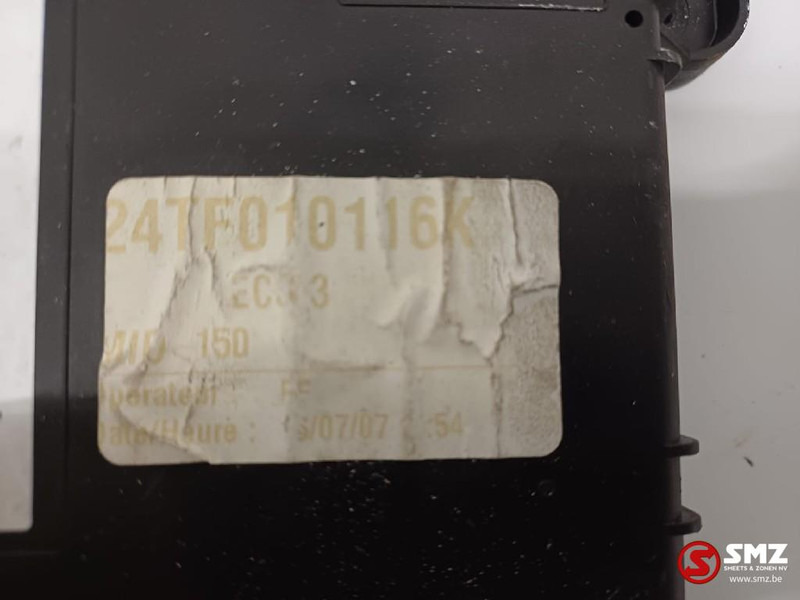 Renault Occ ECU ECS regeleenheid Renault - Unidad de control para Camión: foto 3 Renault Occ ECU ECS regeleenheid Renault - Unidad de control para Camión: foto 3