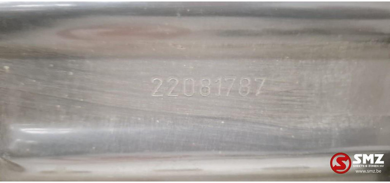 Renault Occ achterspatbordbeugel Renault - Carrocería y exterior para Camión: foto 3 Renault Occ achterspatbordbeugel Renault - Carrocería y exterior para Camión: foto 3