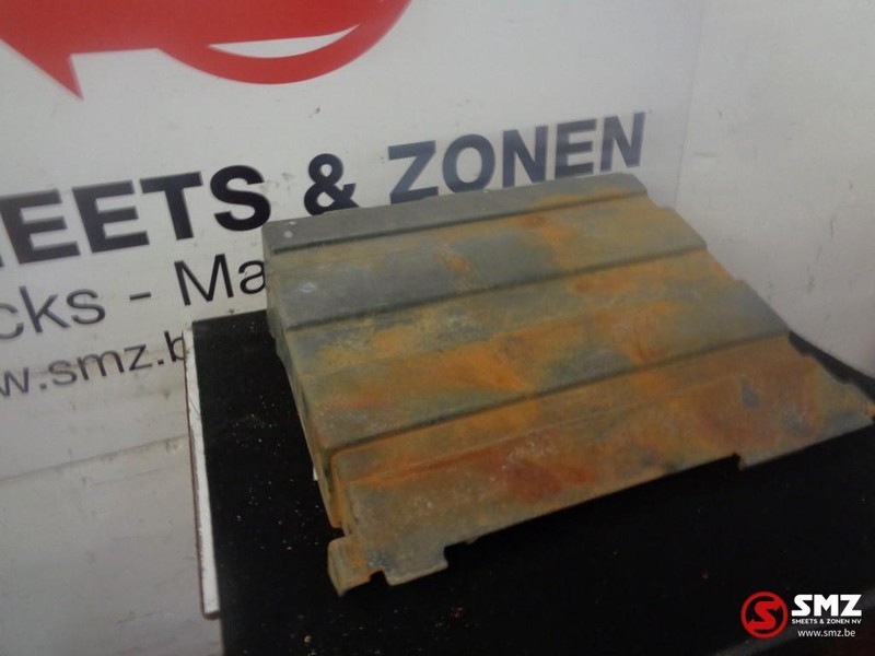 Renault Occ batterijkap kerax - Acumulador para Camión: foto 1 Renault Occ batterijkap kerax - Acumulador para Camión: foto 1