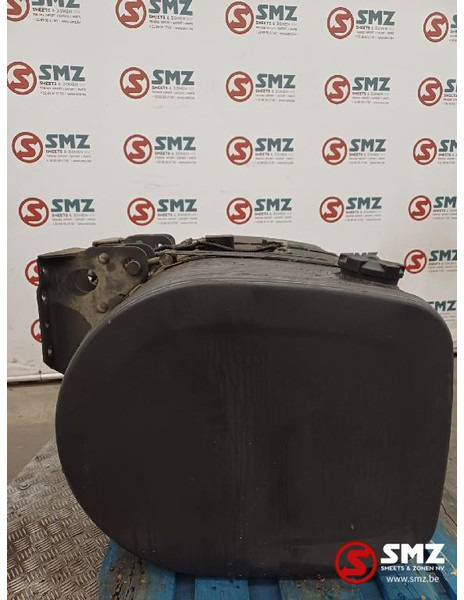 Renault Occ brandstoftank + brandstofniveausensor 315L Ren - Depósito de combustible para Camión: foto 4 Renault Occ brandstoftank + brandstofniveausensor 315L Ren - Depósito de combustible para Camión: foto 4