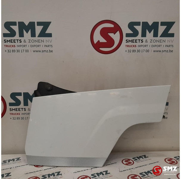 Renault Occ deurverlenging links Renault - Puerta y piezas para Camión: foto 1 Renault Occ deurverlenging links Renault - Puerta y piezas para Camión: foto 1