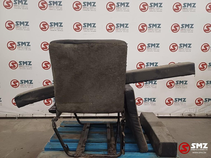 Renault Occ extra zitting Renault - Cabina e interior para Camión: foto 4 Renault Occ extra zitting Renault - Cabina e interior para Camión: foto 4