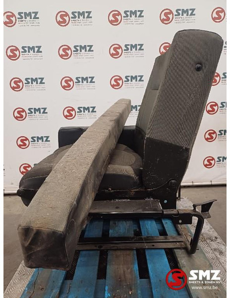 Renault Occ extra zitting Renault - Cabina e interior para Camión: foto 3 Renault Occ extra zitting Renault - Cabina e interior para Camión: foto 3