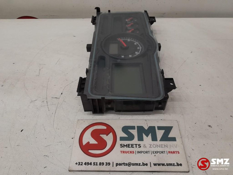 Renault Occ instrumentenpaneel Renault - Salpicadero para Camión: foto 3 Renault Occ instrumentenpaneel Renault - Salpicadero para Camión: foto 3