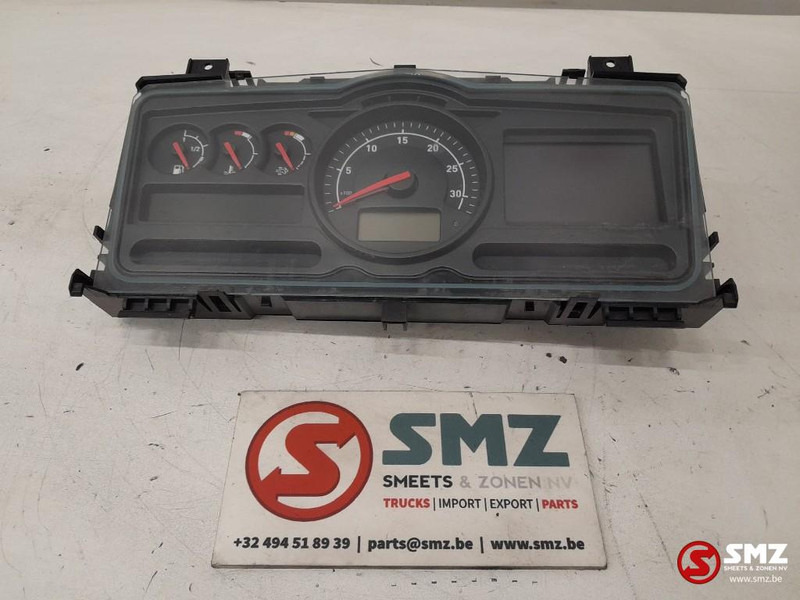 Renault Occ instrumentenpaneel Renault - Salpicadero para Camión: foto 2 Renault Occ instrumentenpaneel Renault - Salpicadero para Camión: foto 2