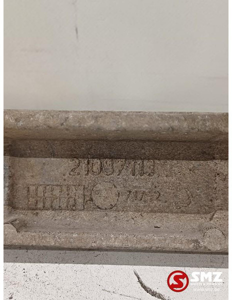 Renault Occ opstapbeugel L/R Renault - Cabina e interior para Camión: foto 5 Renault Occ opstapbeugel L/R Renault - Cabina e interior para Camión: foto 5