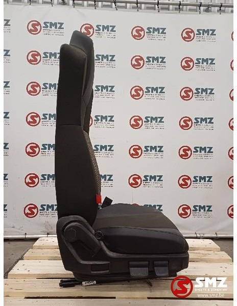 Renault Occ passagiersstoel Renault - Cabina e interior para Camión: foto 4 Renault Occ passagiersstoel Renault - Cabina e interior para Camión: foto 4