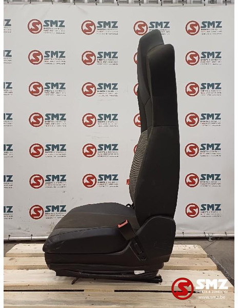 Renault Occ passagiersstoel Renault - Cabina e interior para Camión: foto 3 Renault Occ passagiersstoel Renault - Cabina e interior para Camión: foto 3