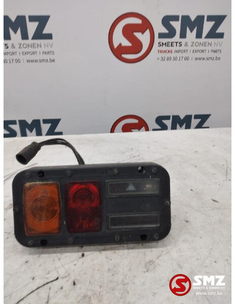 Renault Occ set 50 achterlichten links/rechts 24V Renault - Luz trasera para Camión: foto 1 Renault Occ set 50 achterlichten links/rechts 24V Renault - Luz trasera para Camión: foto 1
