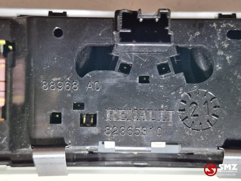 Renault Occ set interieurverlichting Renault - Luz/ Iluminación para Camión: foto 3 Renault Occ set interieurverlichting Renault - Luz/ Iluminación para Camión: foto 3