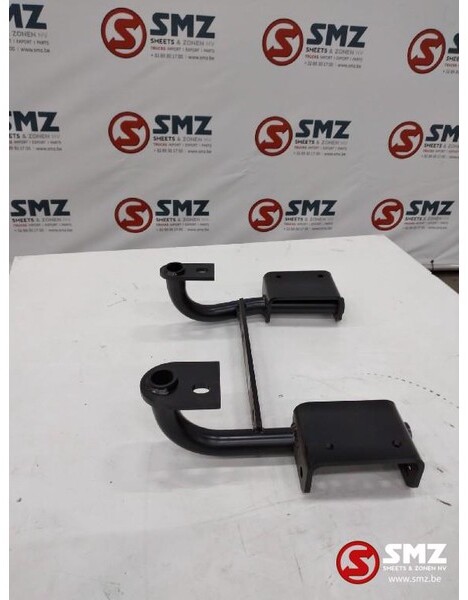 Renault Occ steun opstapbak rechts Kerax - Peldaño para Camión: foto 2 Renault Occ steun opstapbak rechts Kerax - Peldaño para Camión: foto 2