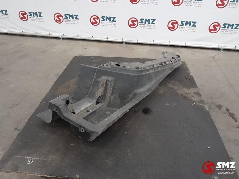 Renault Occ treeplankbehuizing rechts Renault T 82223396 - Puerta y piezas para Camión: foto 5 Renault Occ treeplankbehuizing rechts Renault T 82223396 - Puerta y piezas para Camión: foto 5