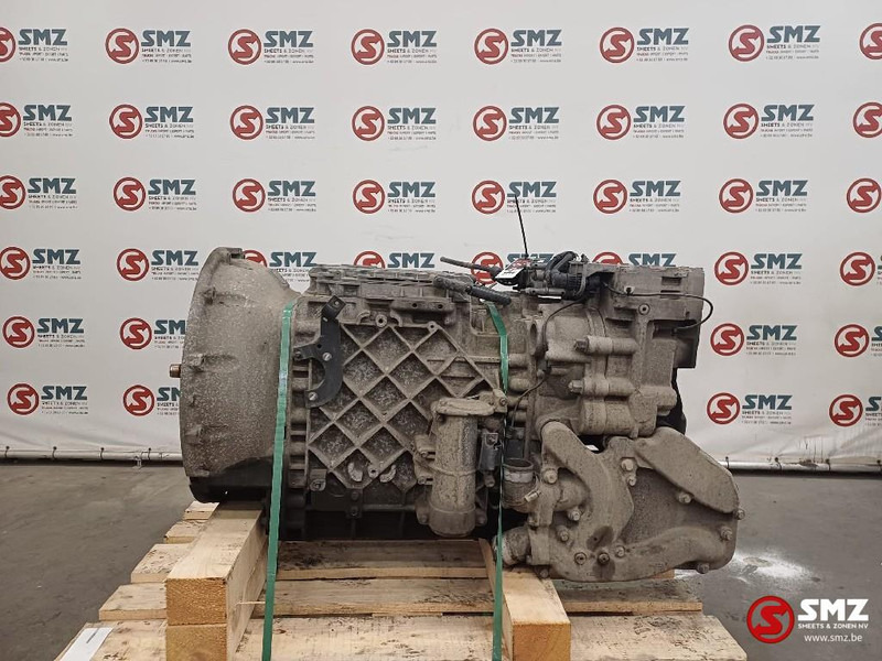 Renault Occ versnellingsbak + retarder AT2612D Renault - Caja de cambios para Camión: foto 1 Renault Occ versnellingsbak + retarder AT2612D Renault - Caja de cambios para Camión: foto 1