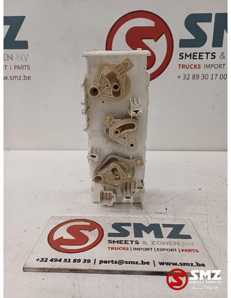 Renault Occ verwarmingsbediening Renault - Cabina e interior para Camión: foto 2 Renault Occ verwarmingsbediening Renault - Cabina e interior para Camión: foto 2