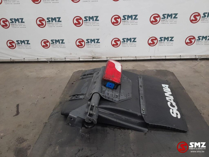 Scania Occ spatbord met steun rechtsachteraan Scania - Carrocería y exterior para Camión: foto 3 Scania Occ spatbord met steun rechtsachteraan Scania - Carrocería y exterior para Camión: foto 3