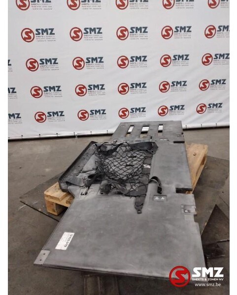 Volvo Occ Plaat bed onder Volvo FH4 84078848 - Cabina e interior para Camión: foto 2 Volvo Occ Plaat bed onder Volvo FH4 84078848 - Cabina e interior para Camión: foto 2