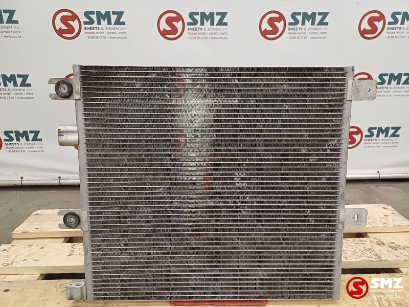 Volvo Occ condenser Volvo - Sistema de refrigeración para Camión: foto 1 Volvo Occ condenser Volvo - Sistema de refrigeración para Camión: foto 1