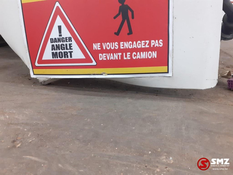 Volvo Occ deur rechts Volvo - Puerta y piezas para Camión: foto 3 Volvo Occ deur rechts Volvo - Puerta y piezas para Camión: foto 3