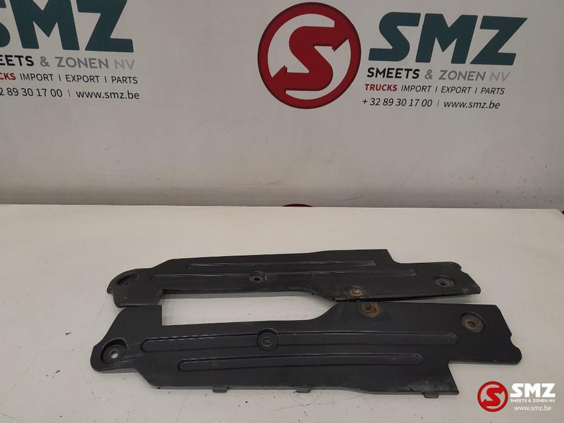 Volvo Occ set inkijkbescherming L/R Volvo - Parachoques para Camión: foto 1 Volvo Occ set inkijkbescherming L/R Volvo - Parachoques para Camión: foto 1