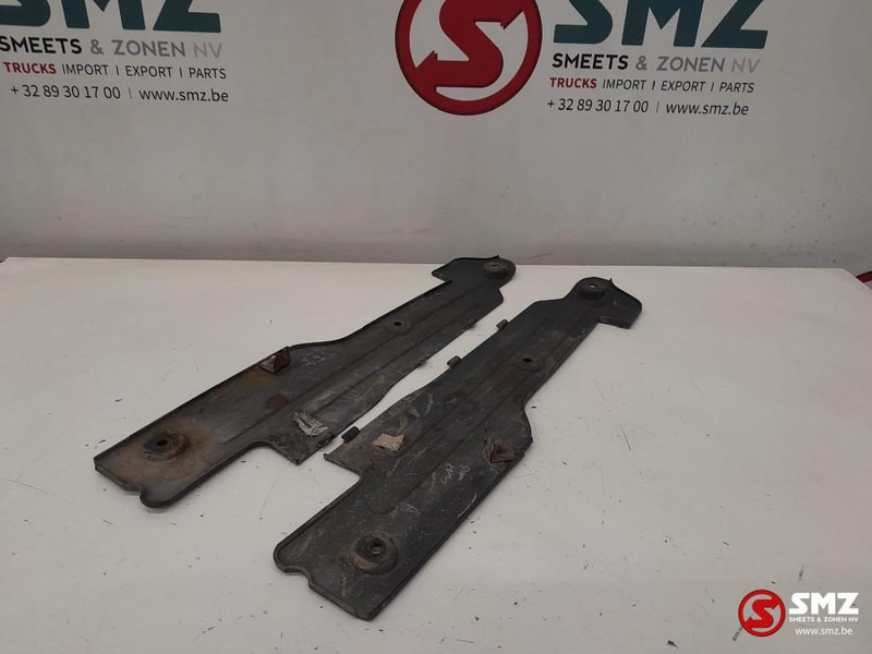 Volvo Occ set inkijkbescherming L/R Volvo - Parachoques para Camión: foto 2 Volvo Occ set inkijkbescherming L/R Volvo - Parachoques para Camión: foto 2