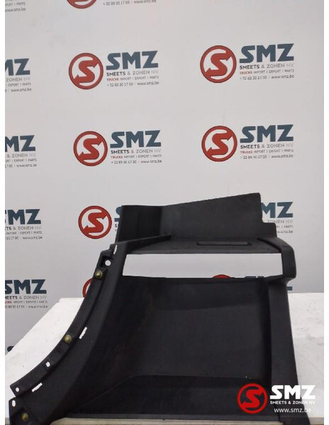 Volvo Occ tredeplankbehuizing links Volvo FH 82136982 - Cabina e interior para Camión: foto 1 Volvo Occ tredeplankbehuizing links Volvo FH 82136982 - Cabina e interior para Camión: foto 1