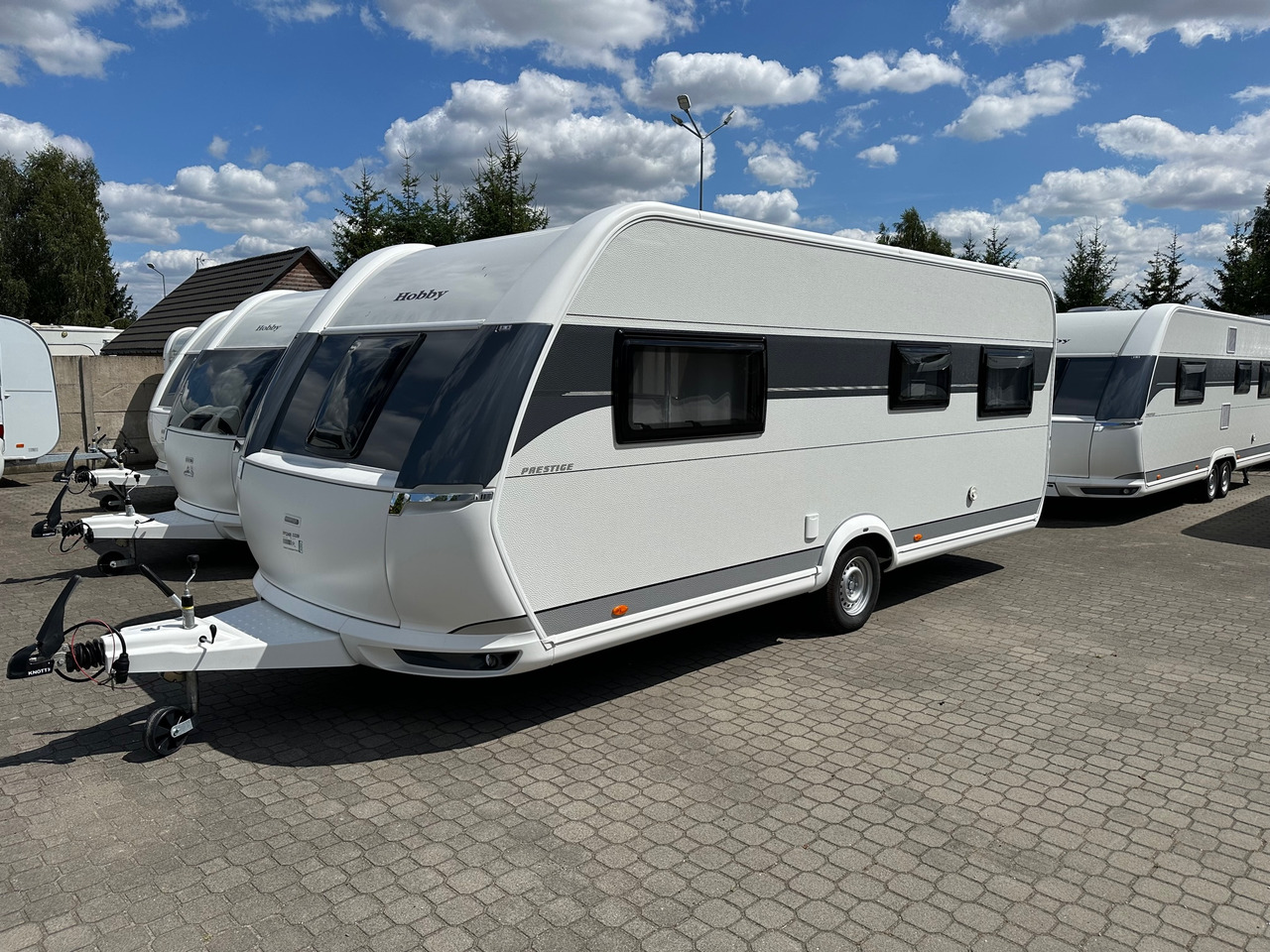Caravana nuevo Hobby 560 UL Prestige 2023: foto 1