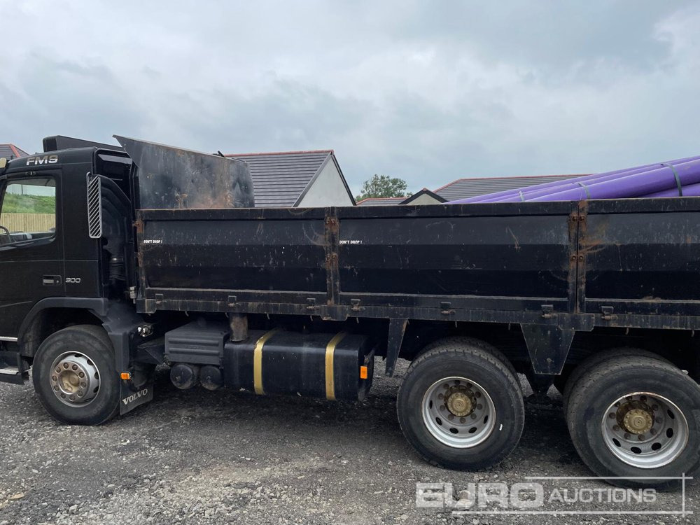 2003 Volvo FM9 320 - Camión volquete: foto 1 2003 Volvo FM9 320 - Camión volquete: foto 1