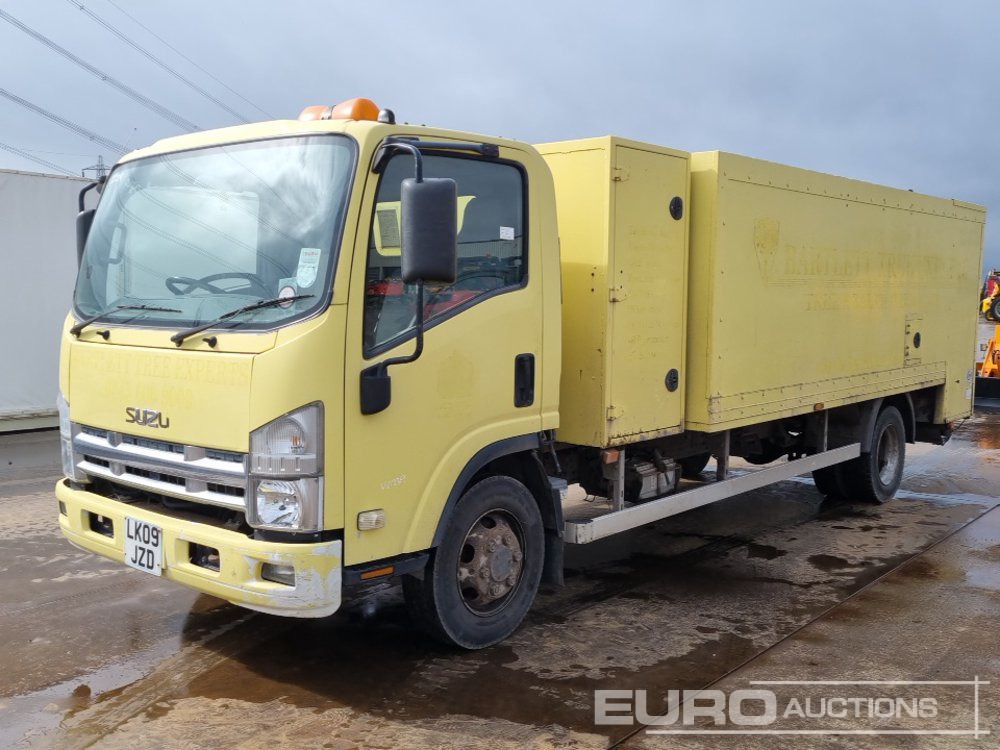 2009 Isuzu NPR-7 - Camión caja cerrada: foto 1 2009 Isuzu NPR-7 - Camión caja cerrada: foto 1