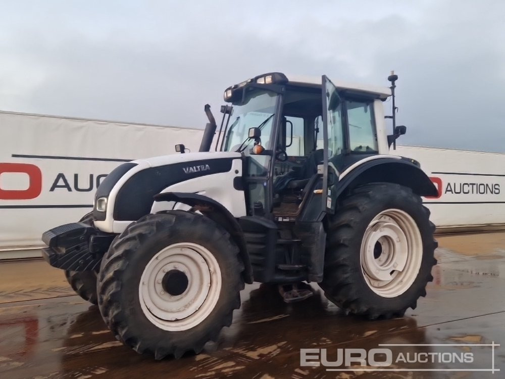 2011 Valtra N121 - Tractor: foto 1 2011 Valtra N121 - Tractor: foto 1