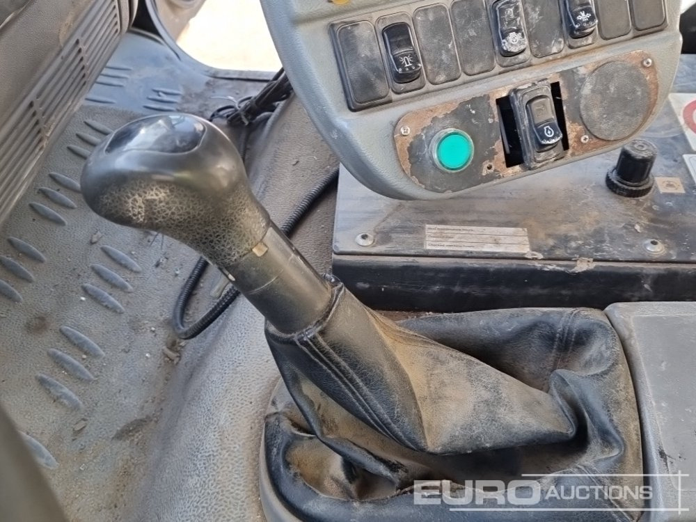 Barredora vial 2012 DAF LF55.220: foto 36