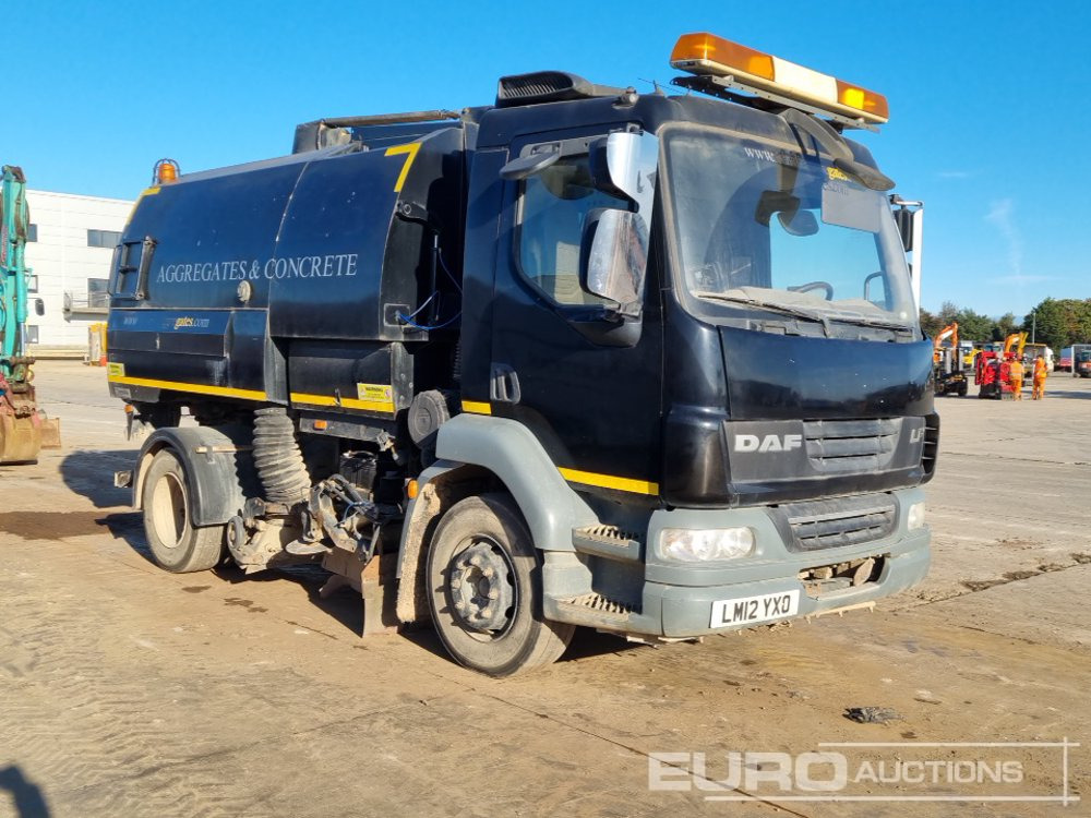 Barredora vial 2012 DAF LF55.220: foto 7