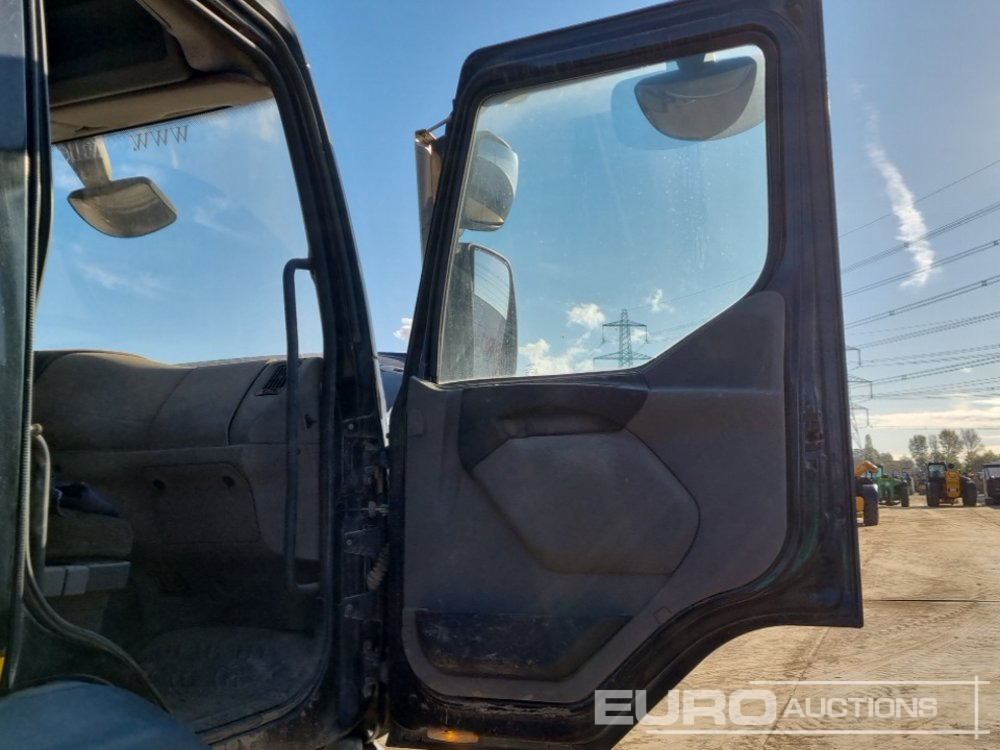 Barredora vial 2012 DAF LF55.220: foto 29