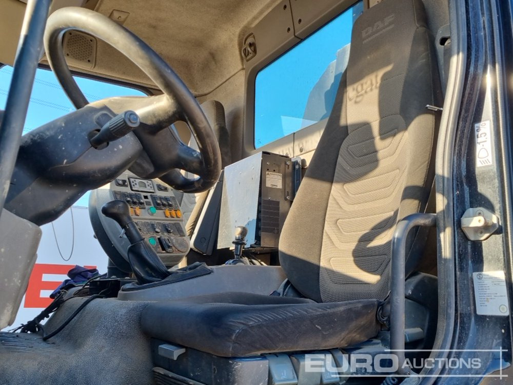 Barredora vial 2012 DAF LF55.220: foto 32