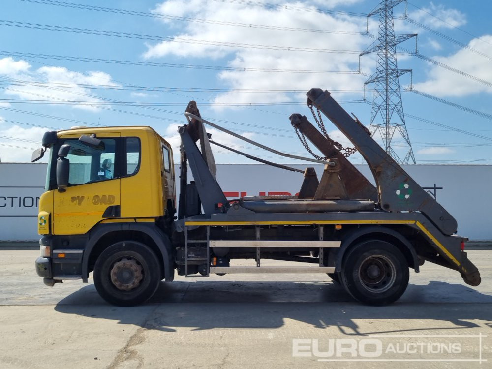 2012 Scania P230 - Camión portacontenedor de cadenas: foto 2 2012 Scania P230 - Camión portacontenedor de cadenas: foto 2
