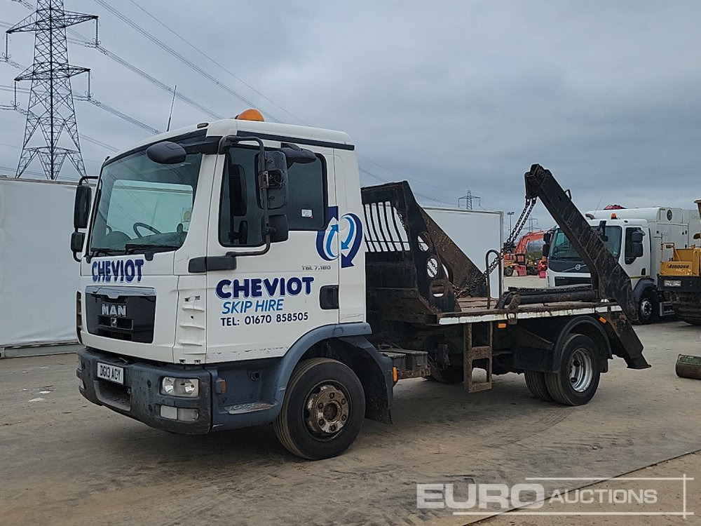 2013 MAN TGL7.180 - Camión portacontenedor de cadenas: foto 1 2013 MAN TGL7.180 - Camión portacontenedor de cadenas: foto 1