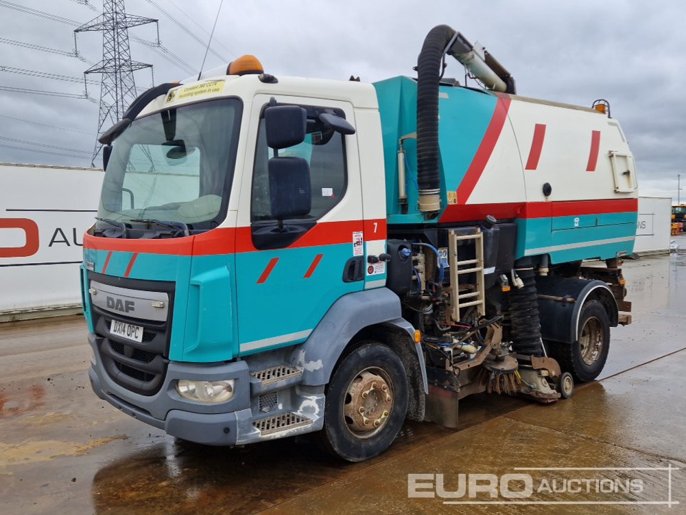 2014 DAF LF 220 FA - Barredora vial: foto 1 2014 DAF LF 220 FA - Barredora vial: foto 1