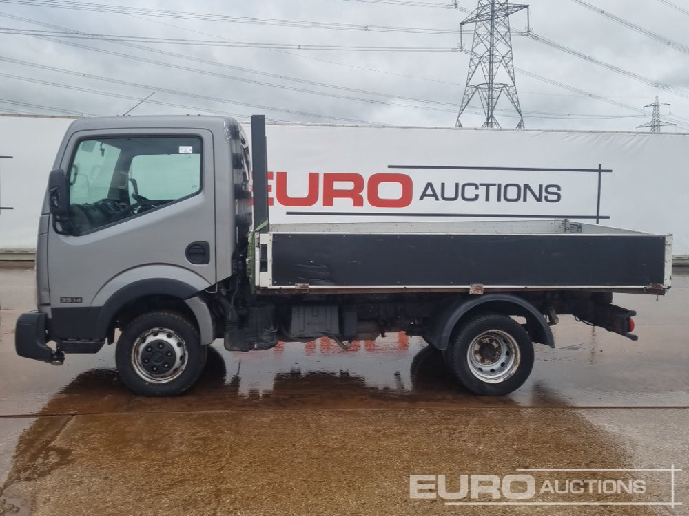 2015 Nissan Cabstar NT400 - Furgoneta caja abierta: foto 2 2015 Nissan Cabstar NT400 - Furgoneta caja abierta: foto 2