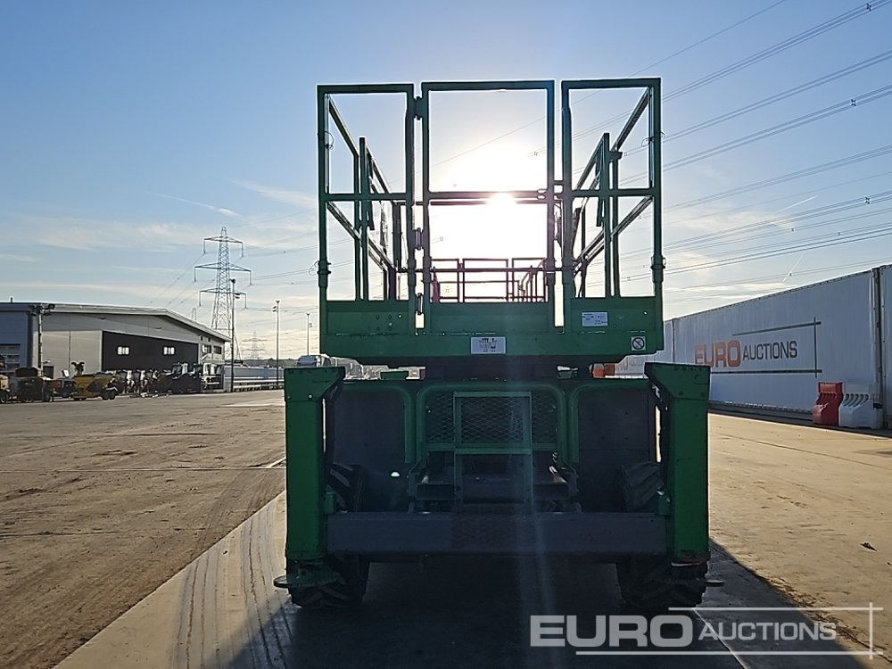 2015 SkyJack SJ6826RT - Plataforma elevadora: foto 4 2015 SkyJack SJ6826RT - Plataforma elevadora: foto 4