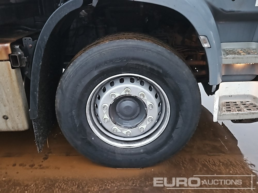 Camión caja abierta para transporte de equipos pesados 2016 DAF CF400: foto 9