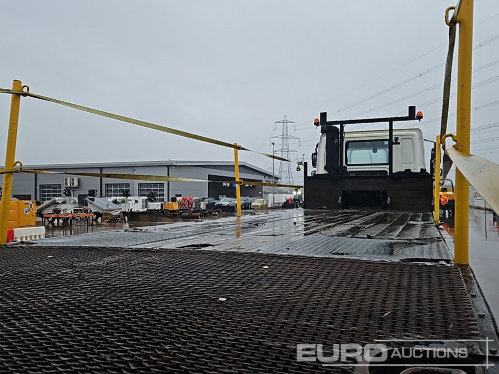 Camión caja abierta para transporte de equipos pesados 2016 DAF CF400: foto 19