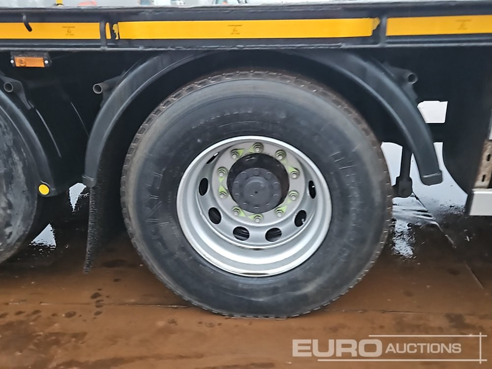 Camión caja abierta para transporte de equipos pesados 2016 DAF CF400: foto 11