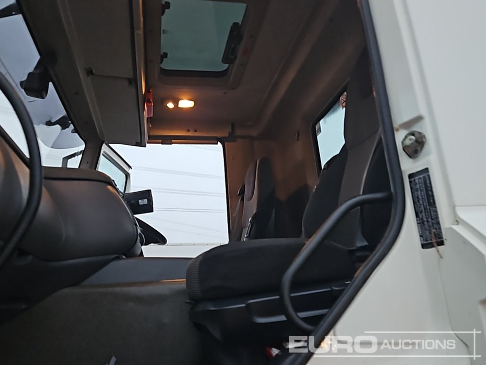 Camión caja abierta para transporte de equipos pesados 2016 DAF CF400: foto 27