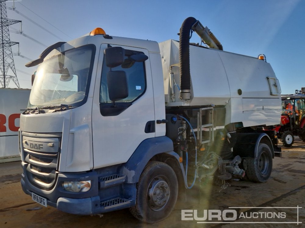 2016 DAF LF220 - Barredora vial: foto 1 2016 DAF LF220 - Barredora vial: foto 1