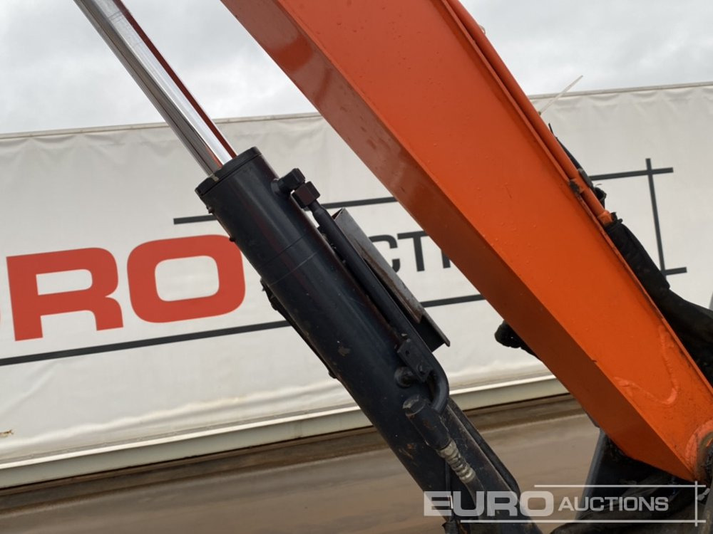 Miniexcavadora 2016 Hitachi ZX55U-5A CLR: foto 19